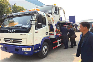 南桥镇汽车道路救援拖车价格